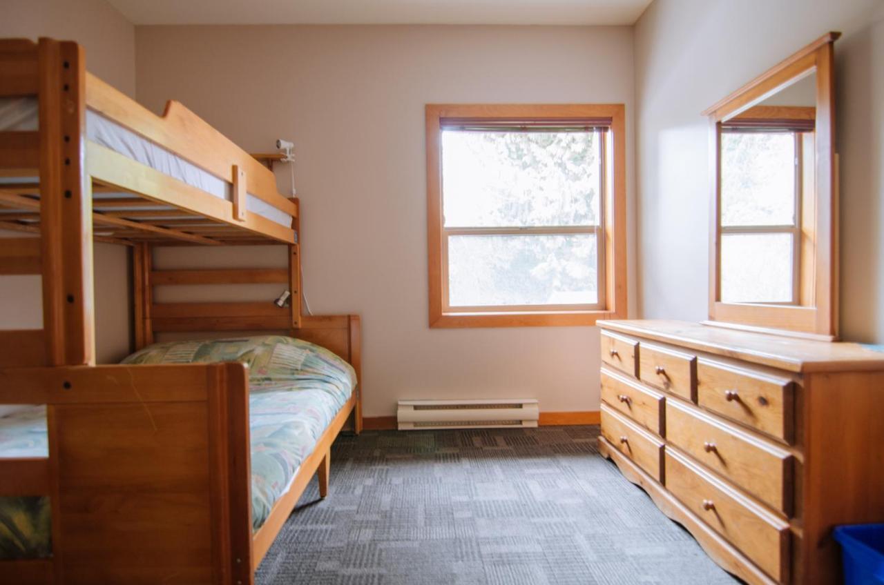 Whalers Guesthouse Тофино Экстерьер фото