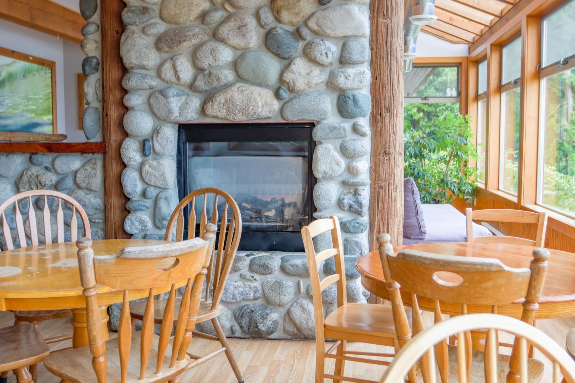Whalers Guesthouse Тофино Экстерьер фото