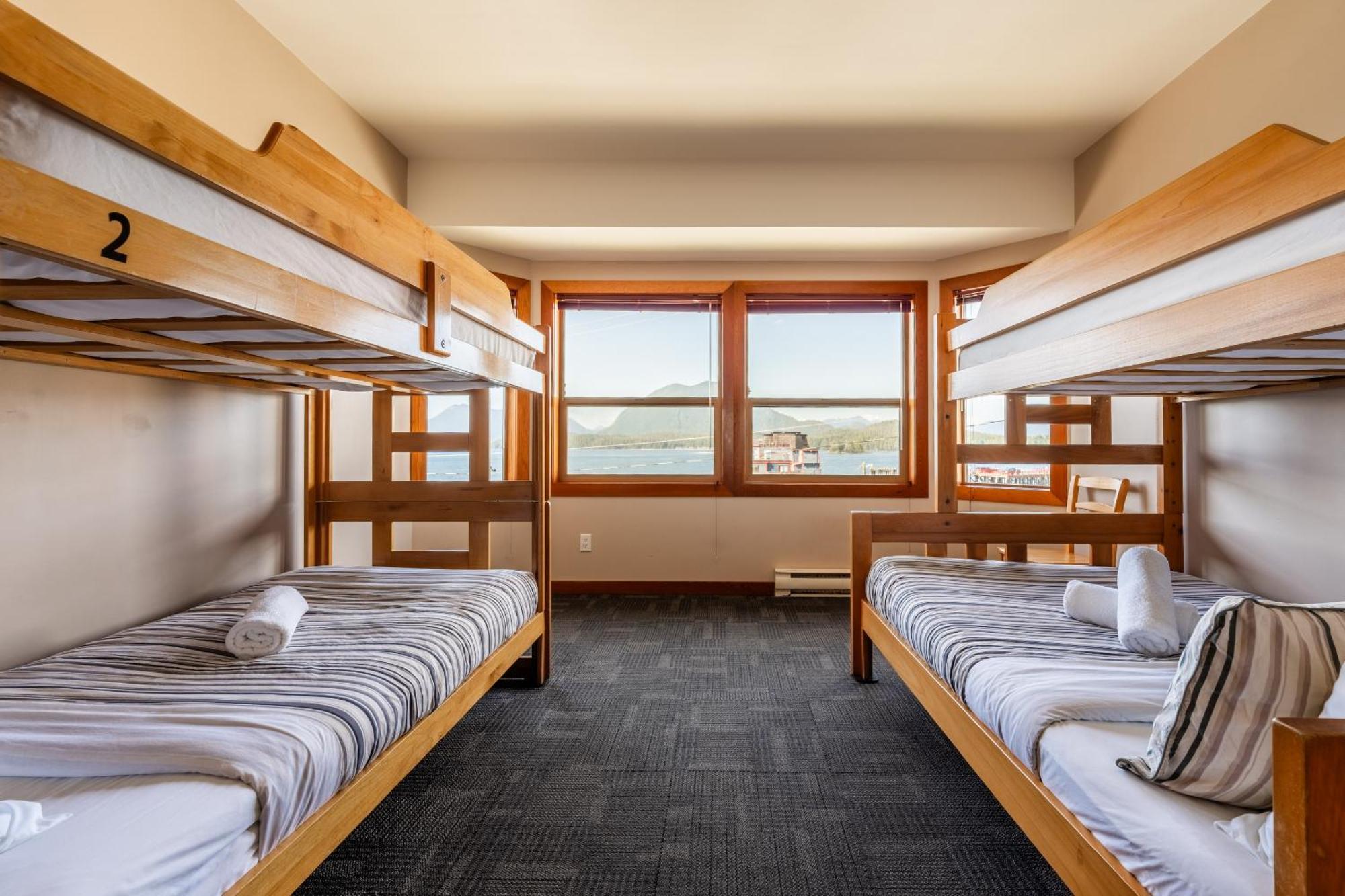 Whalers Guesthouse Тофино Экстерьер фото